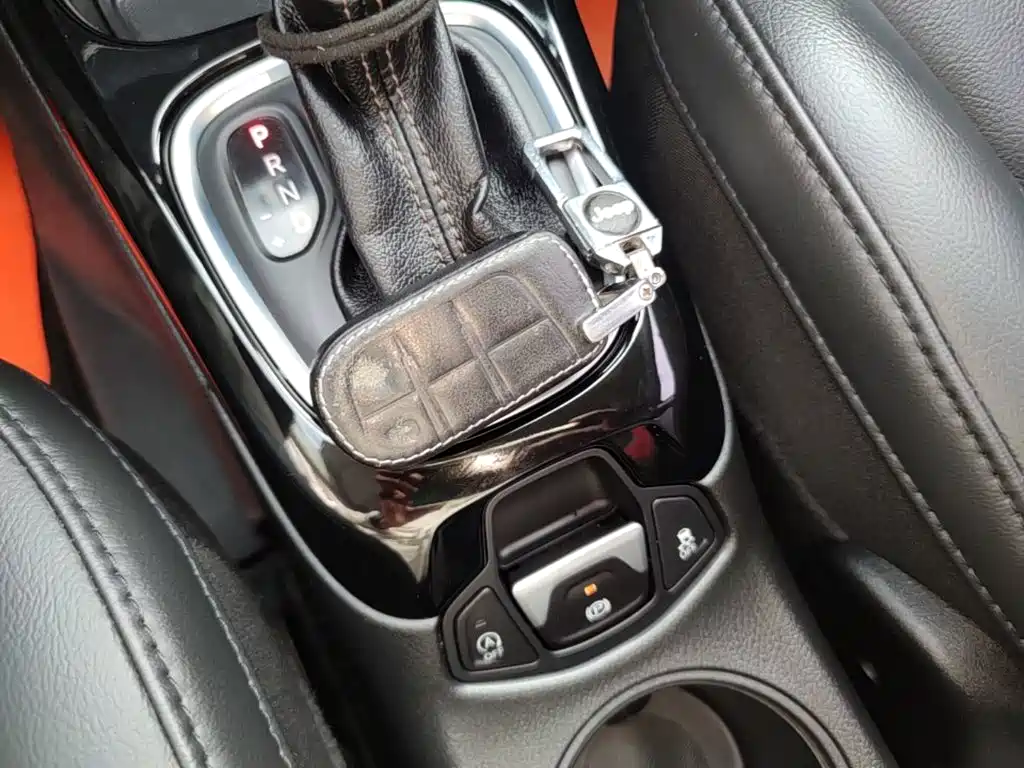 Jeep Compass — фото 9