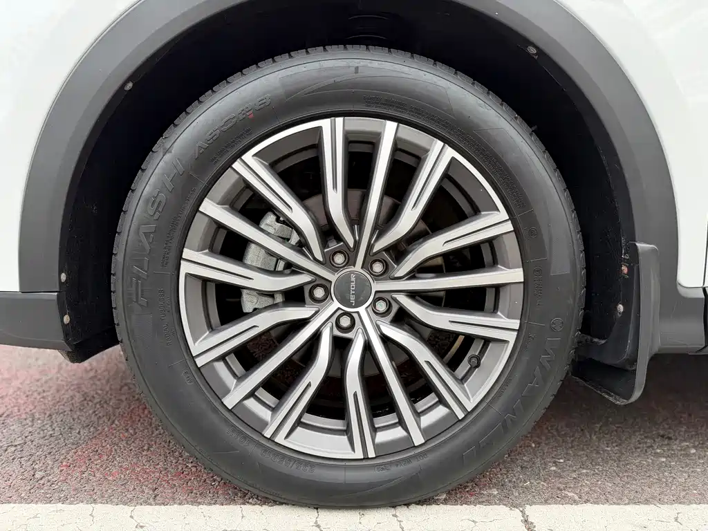 Jetour X70 PLUS — фото 15