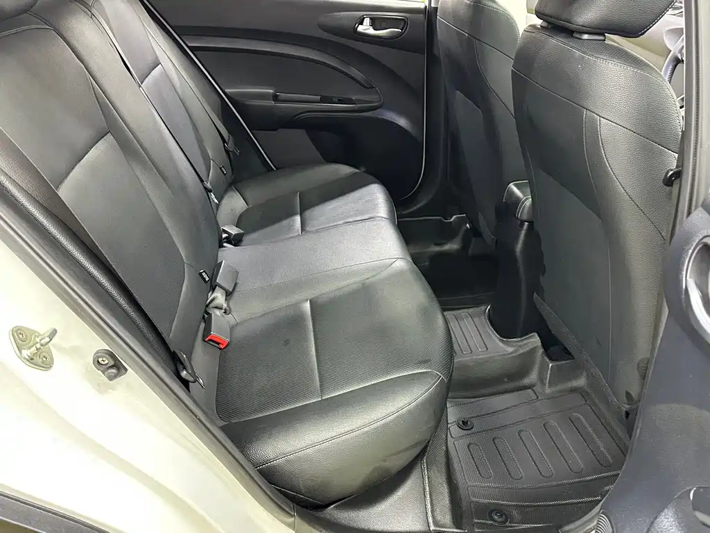 Kia KX1 — фото 21