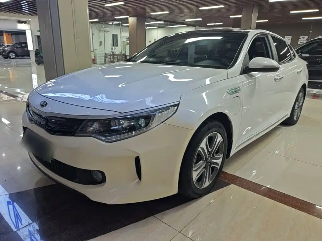 Kia K5 New Energy — фото 2