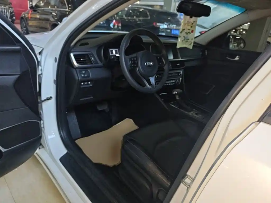 Kia K5 New Energy — фото 16