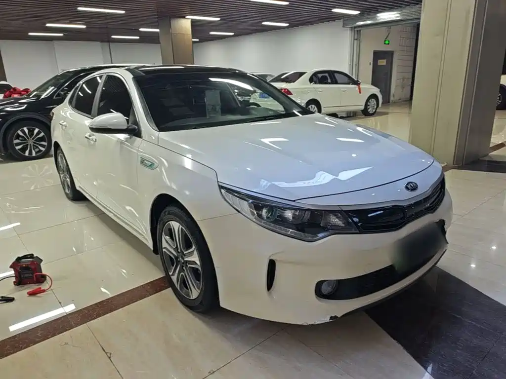Kia K5 New Energy — фото 4