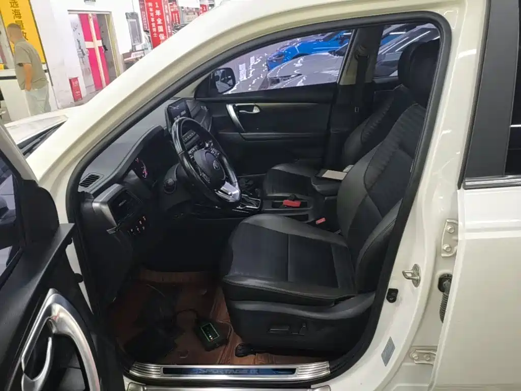 Kia Sportage — фото 15