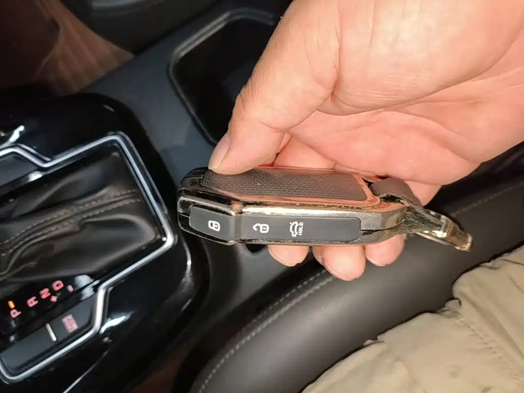 Kia Sportage — фото 9