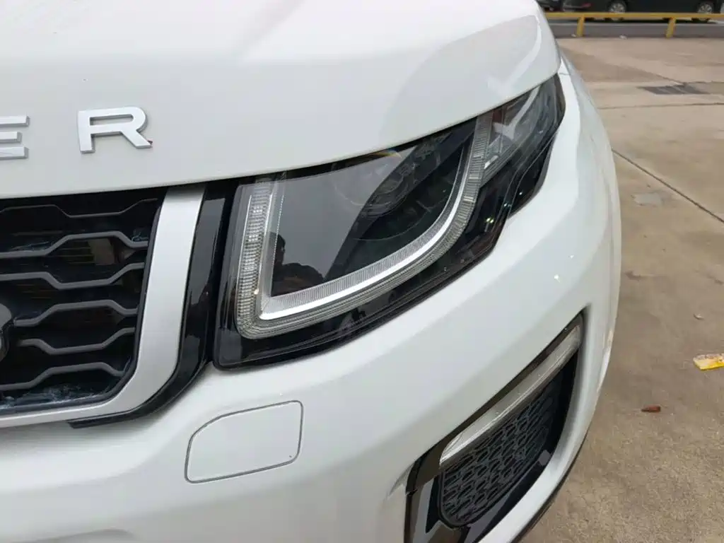 Land Rover Evoque — фото 24