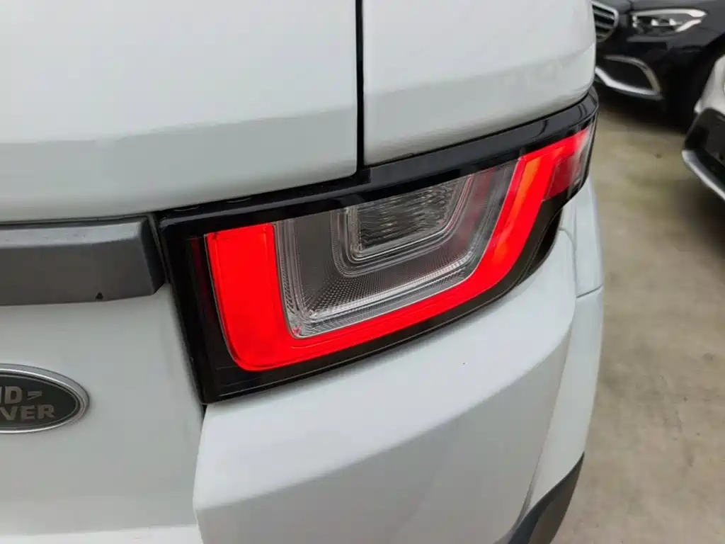 Land Rover Evoque — фото 8