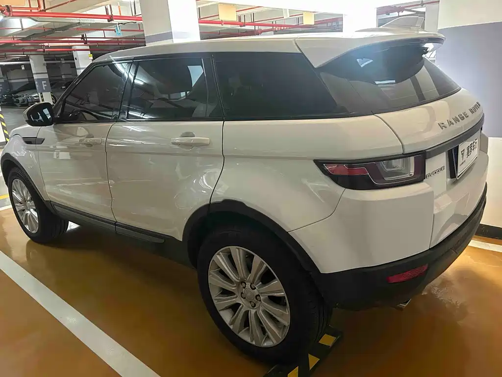 Land Rover Evoque — фото 8