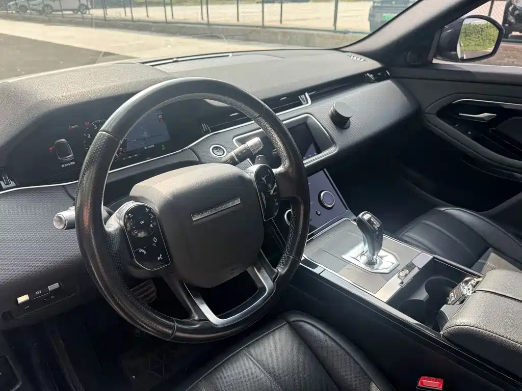 Land Rover Evoque — фото 8