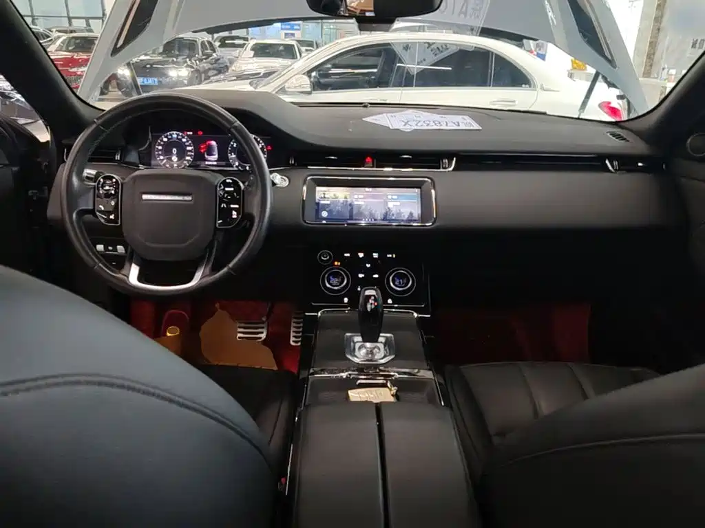 Land Rover Evoque — фото 10