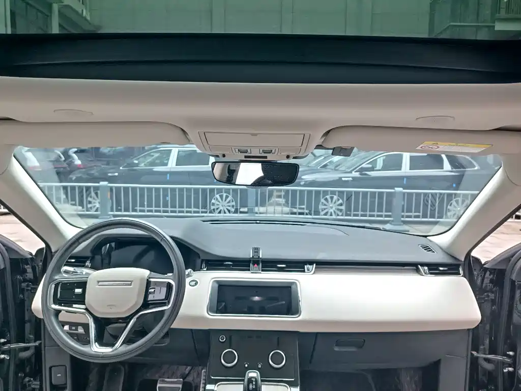 Land Rover Evoque — фото 13