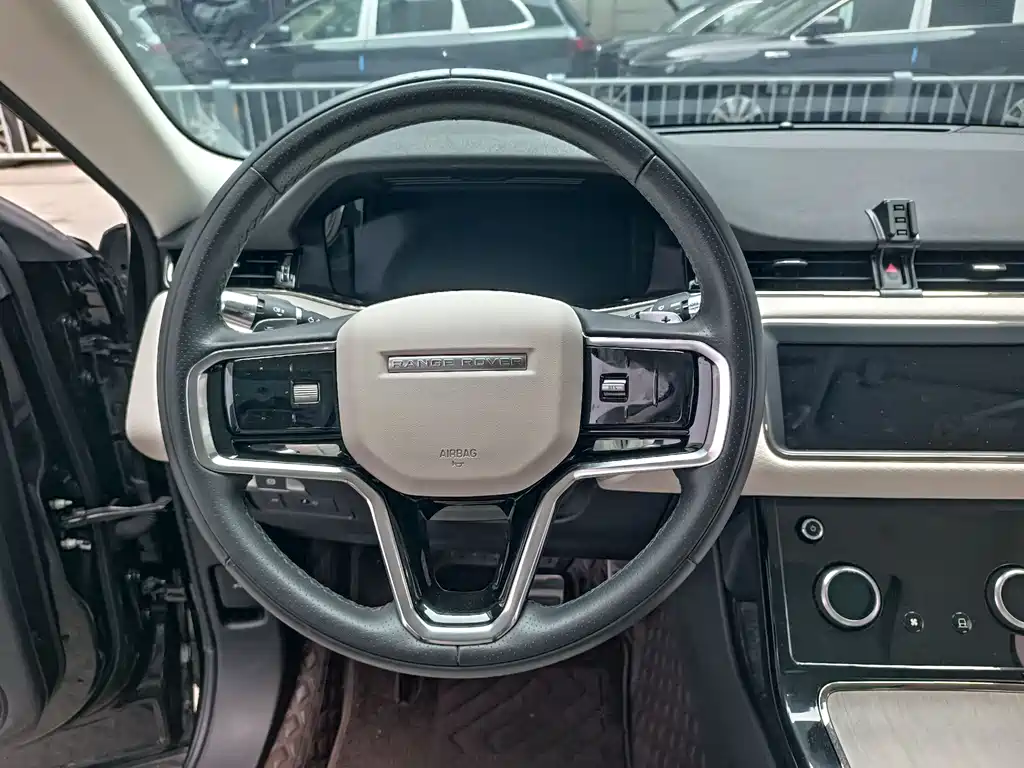 Land Rover Evoque — фото 14