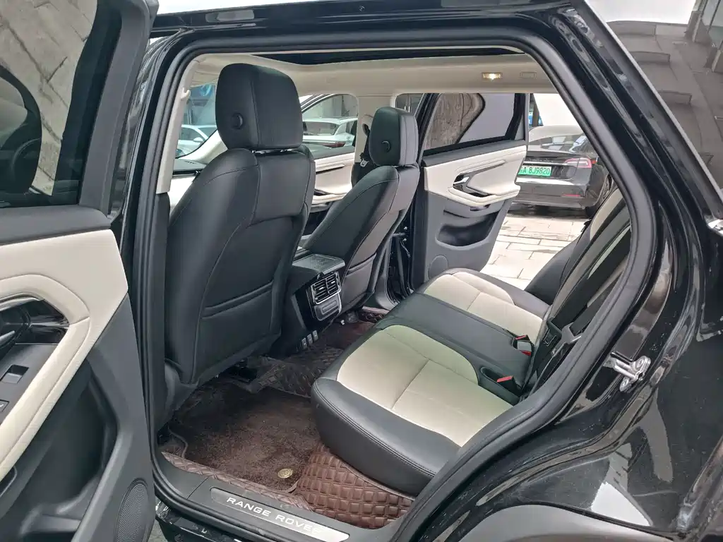 Land Rover Evoque — фото 10