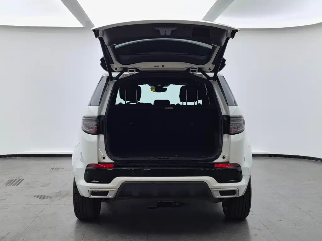 Land Rover Discovery Sport — фото 8