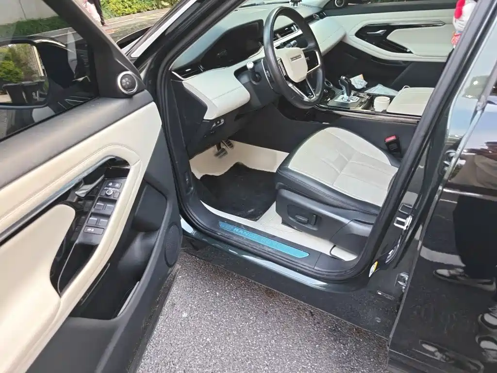 Land Rover Evoque — фото 14