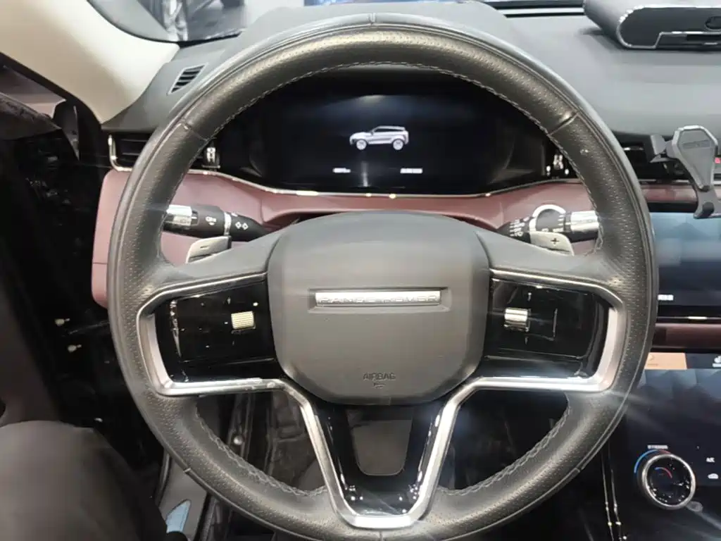 Land Rover Evoque — фото 11