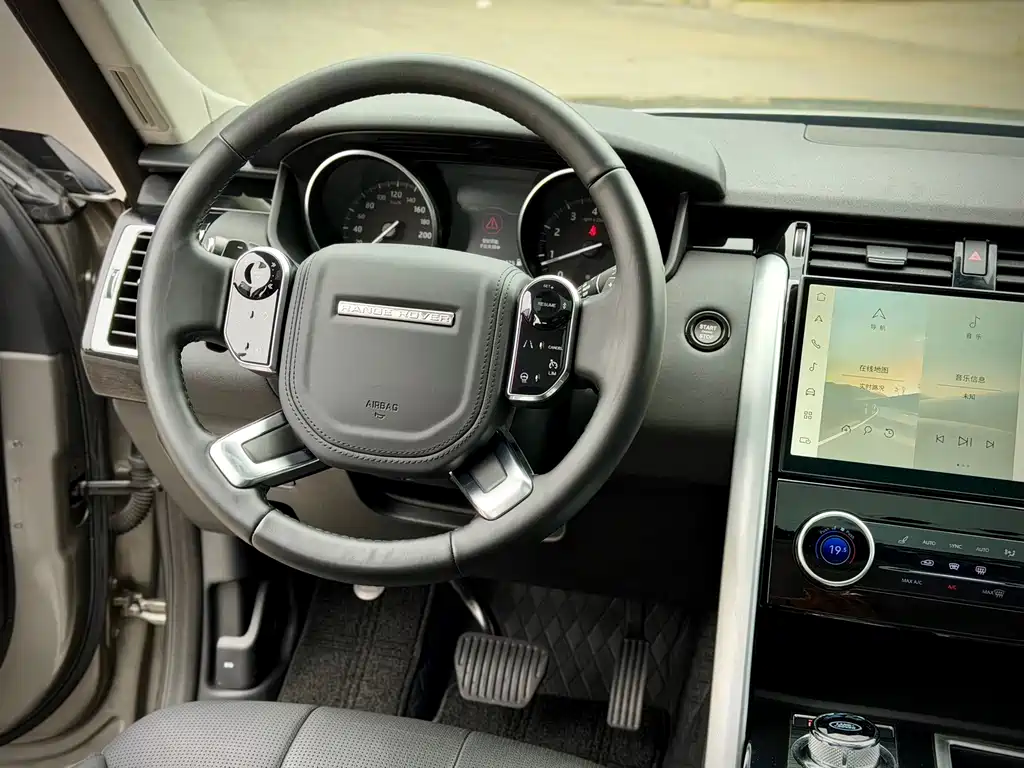 Land Rover Discovery — фото 10