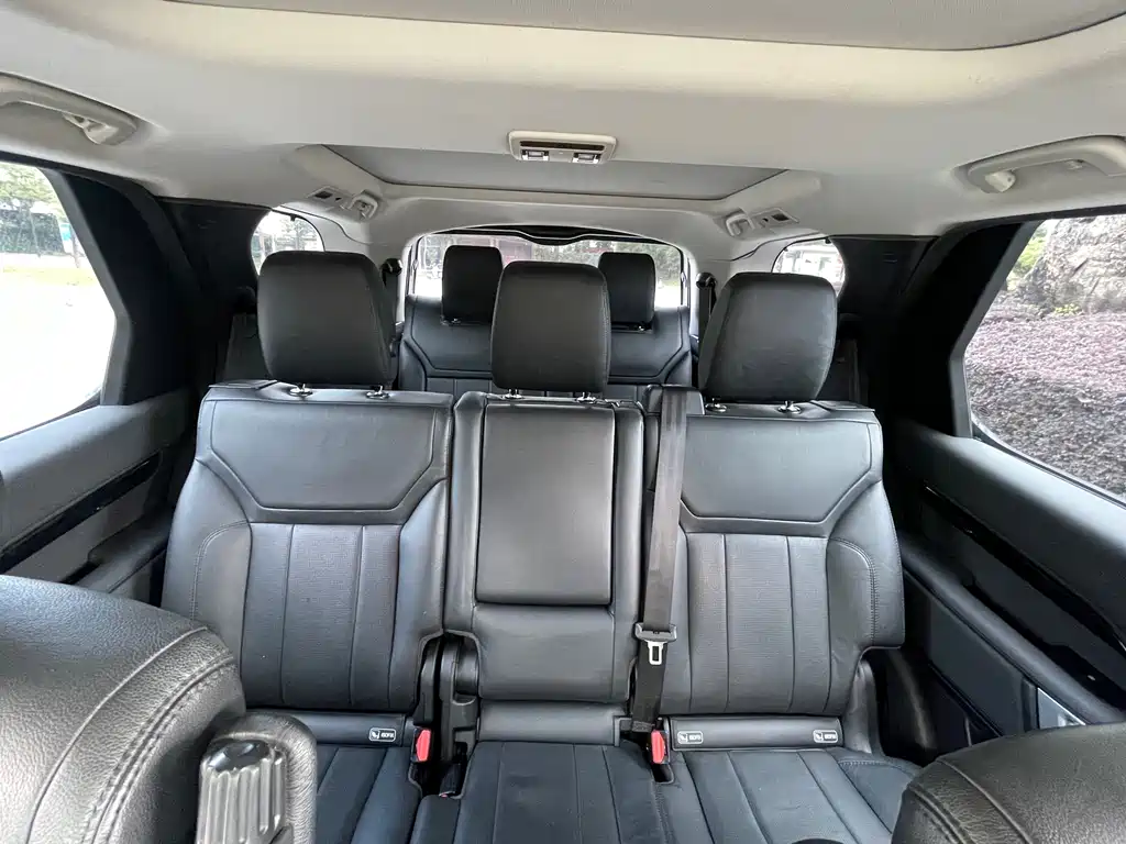 Land Rover Discovery — фото 15