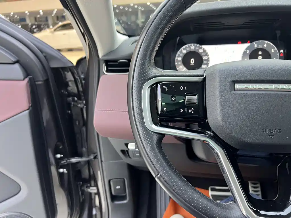 Land Rover Evoque — фото 13