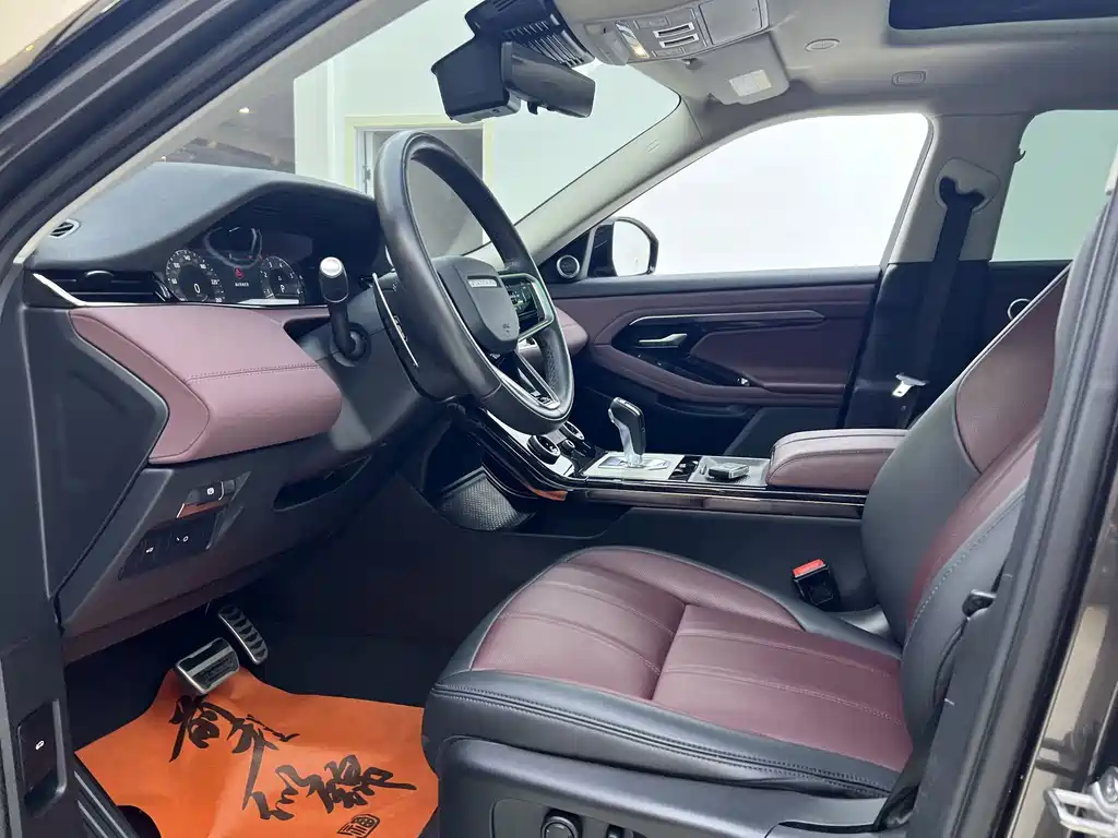 Land Rover Evoque — фото 19