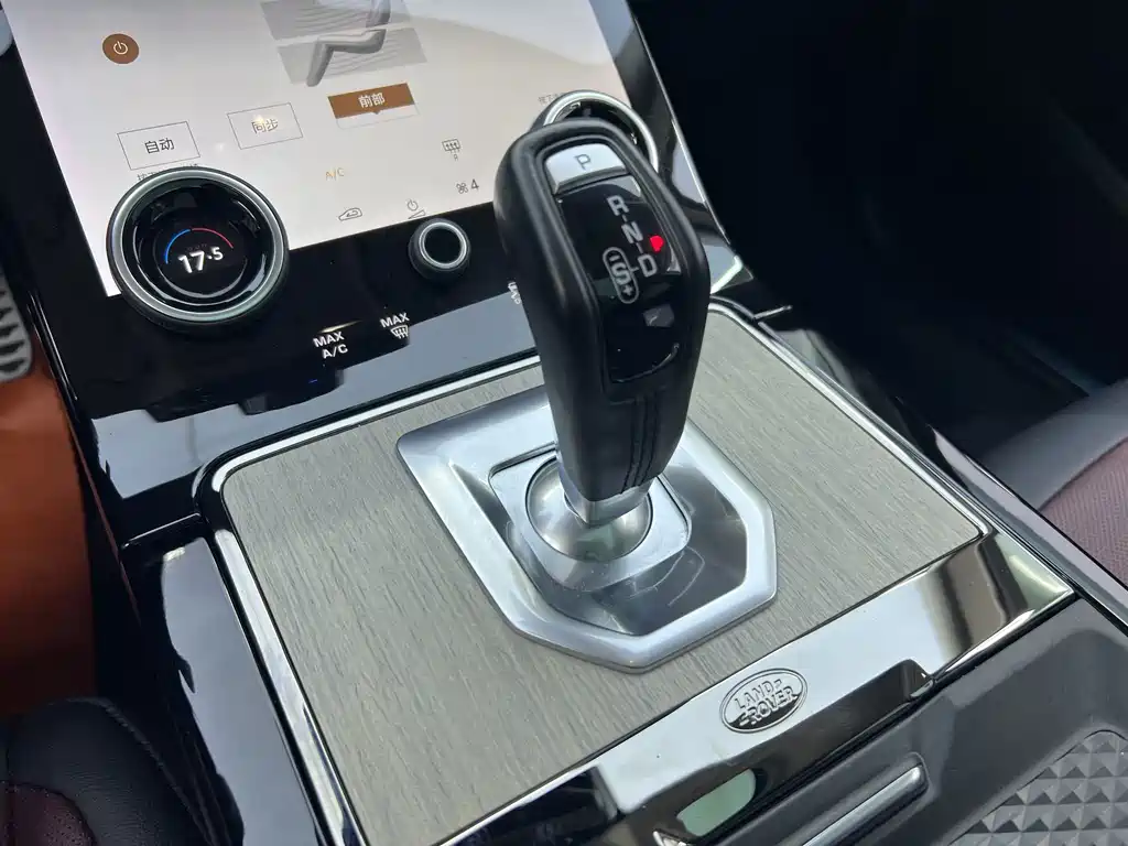 Land Rover Evoque — фото 21