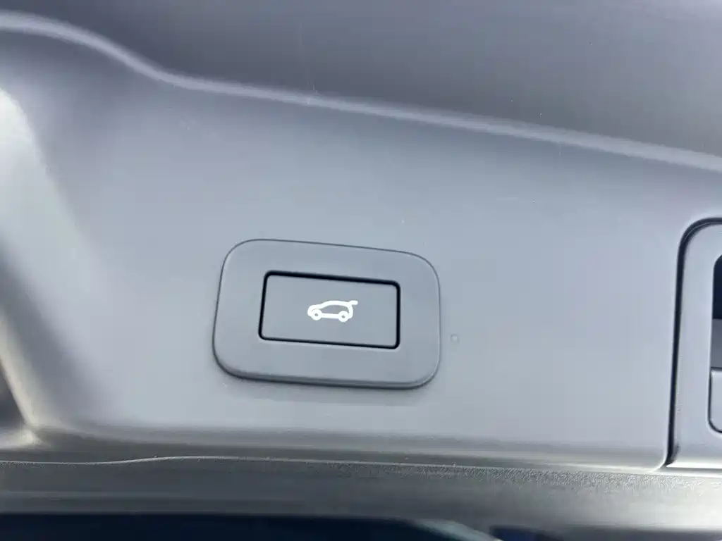 Land Rover Evoque — фото 23