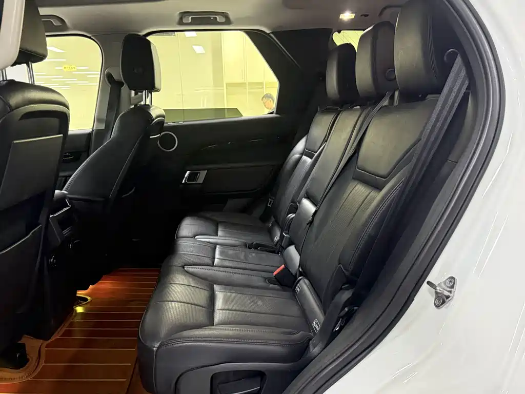 Land Rover Discovery — фото 14