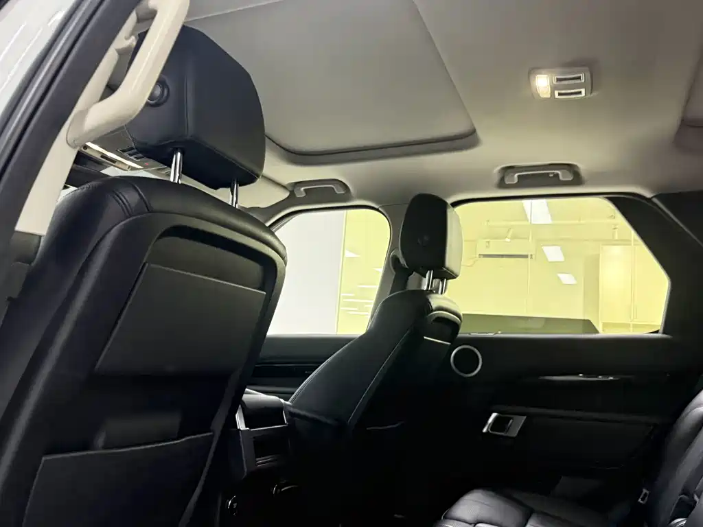 Land Rover Discovery — фото 15