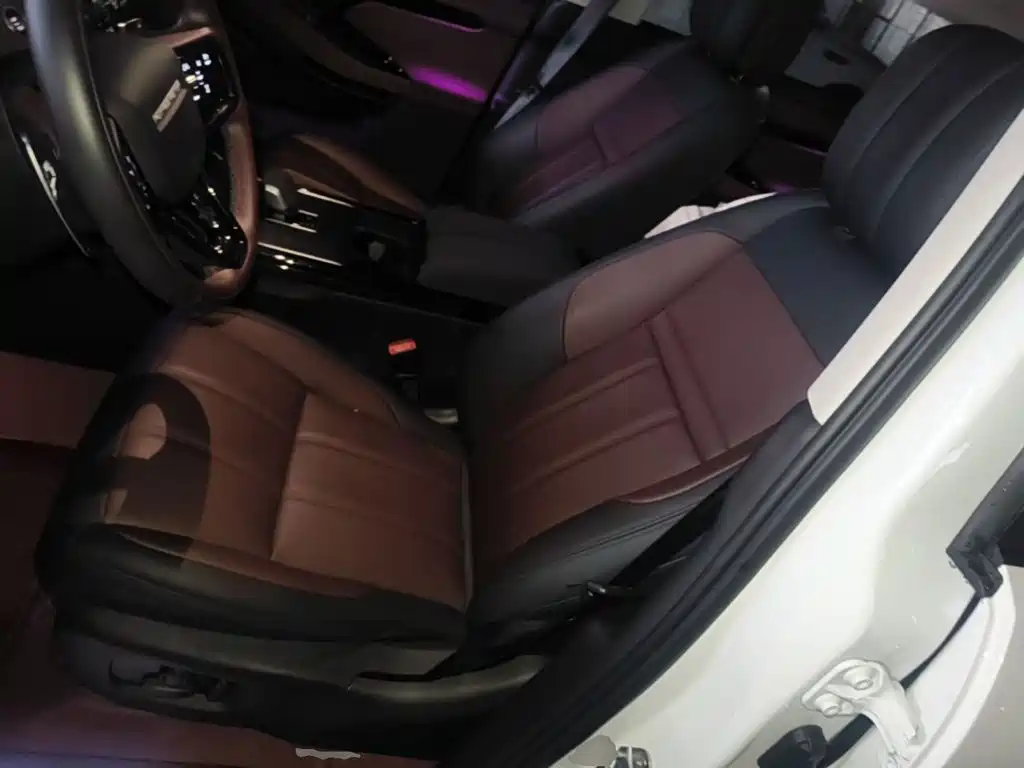 Land Rover Evoque — фото 15