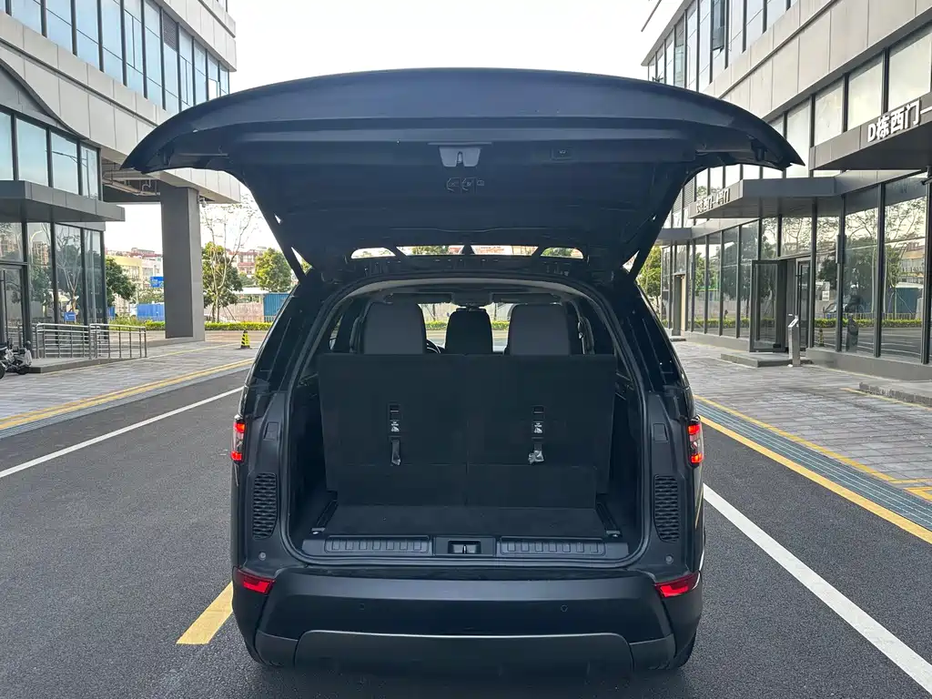 Land Rover Discovery — фото 13