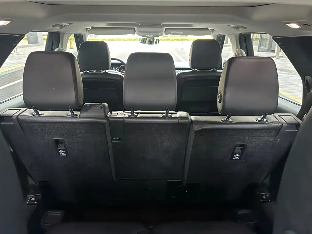 Land Rover Discovery — фото 14