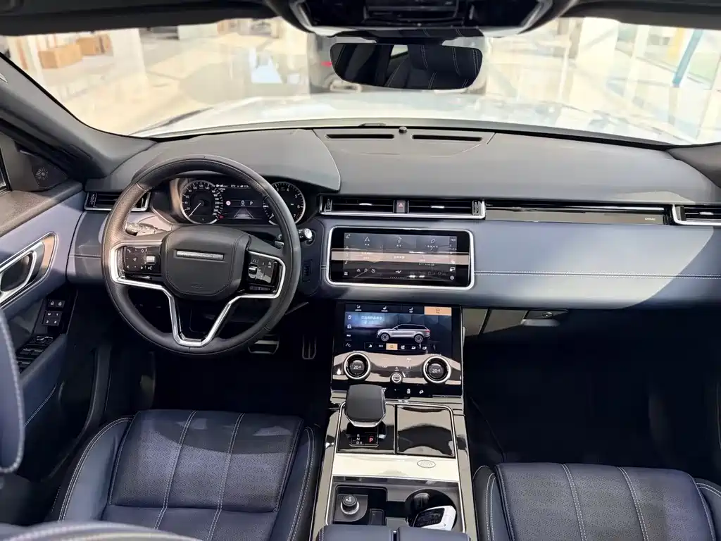 Land Rover Velar — фото 14