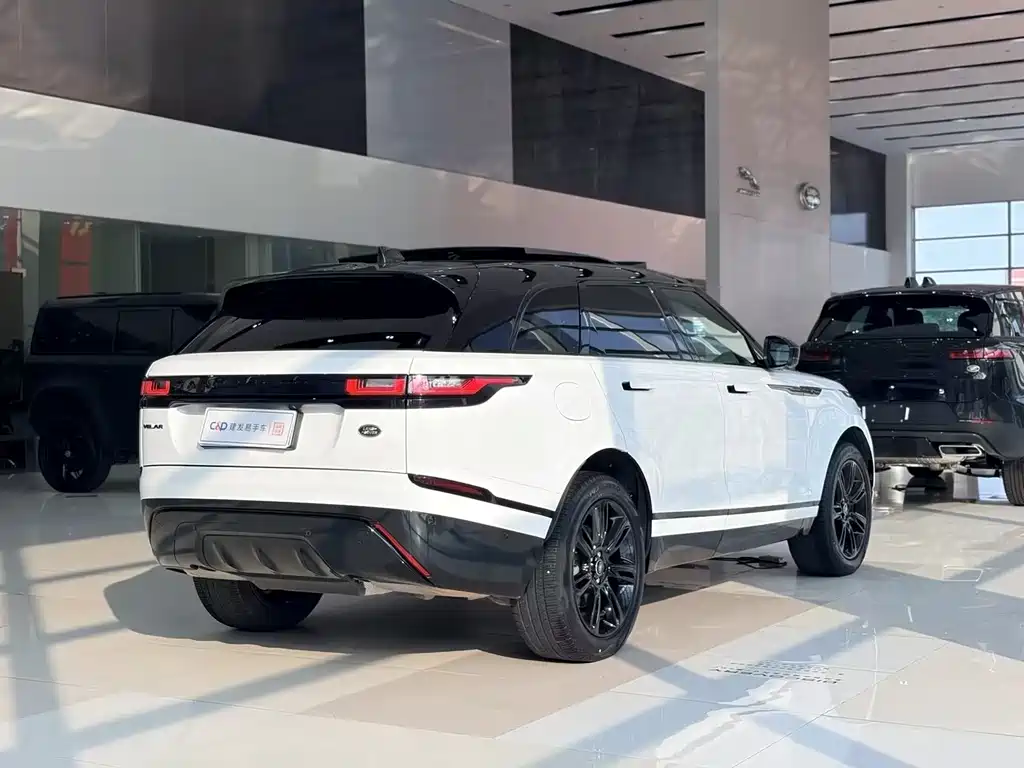 Land Rover Velar — фото 18