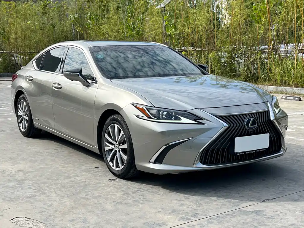 Lexus ES — фото 3