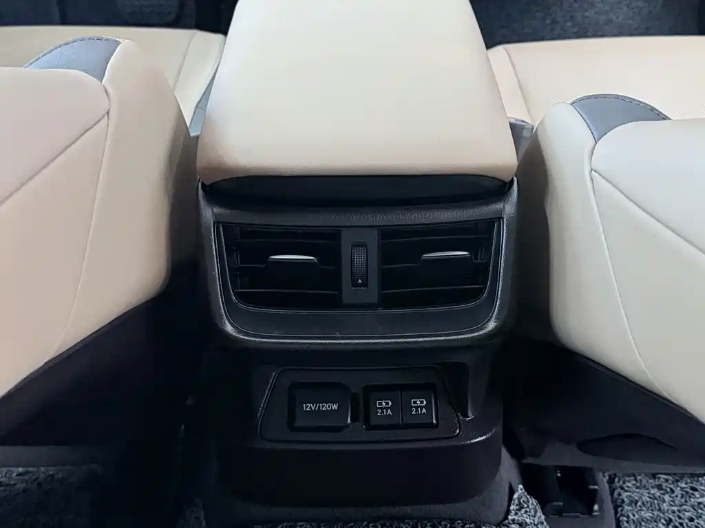 Lexus ES — фото 15