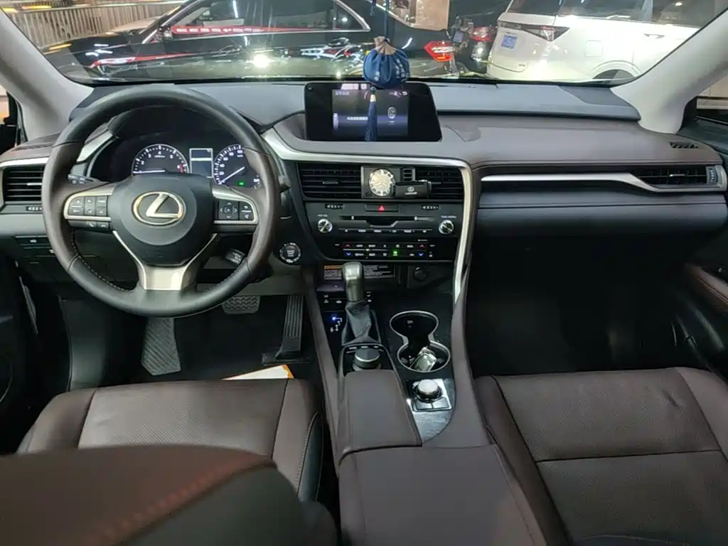 Lexus RX — фото 10