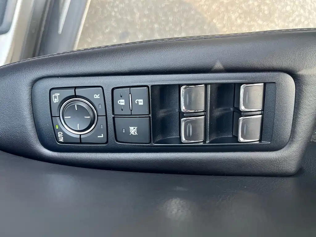 Lexus RX — фото 26