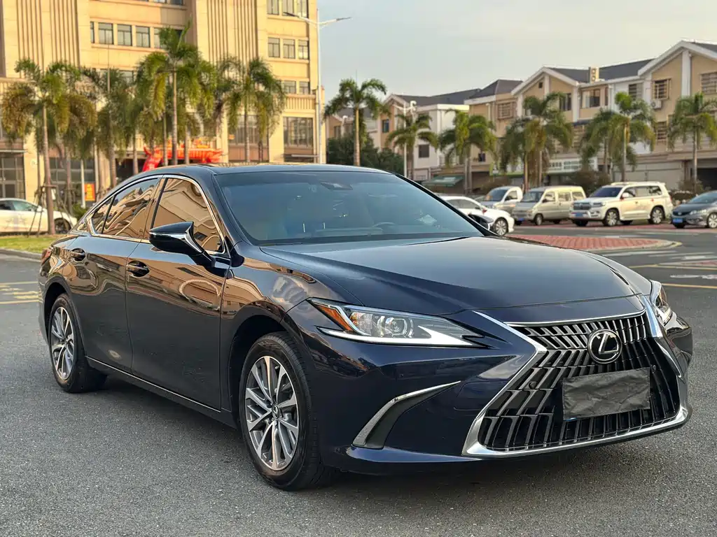 Lexus ES — фото 3