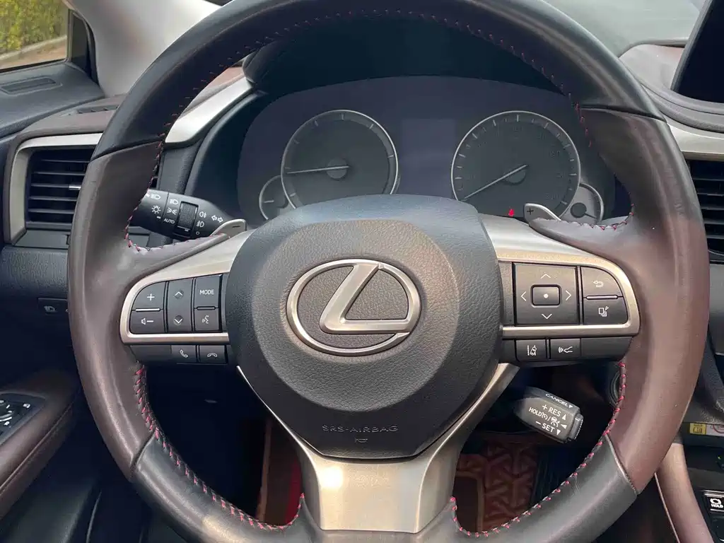 Lexus RX — фото 13