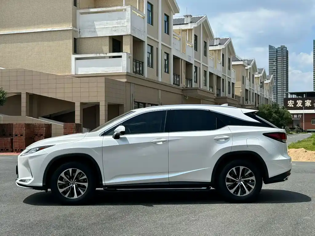 Lexus RX — фото 5