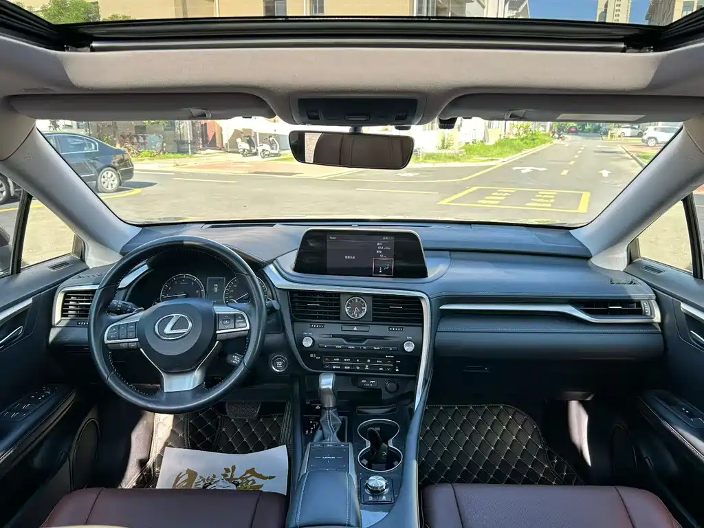 Lexus RX — фото 9