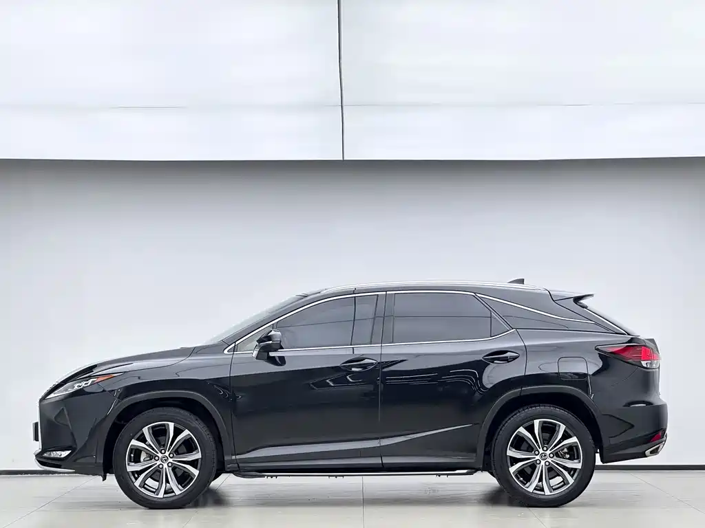 Lexus RX — фото 9