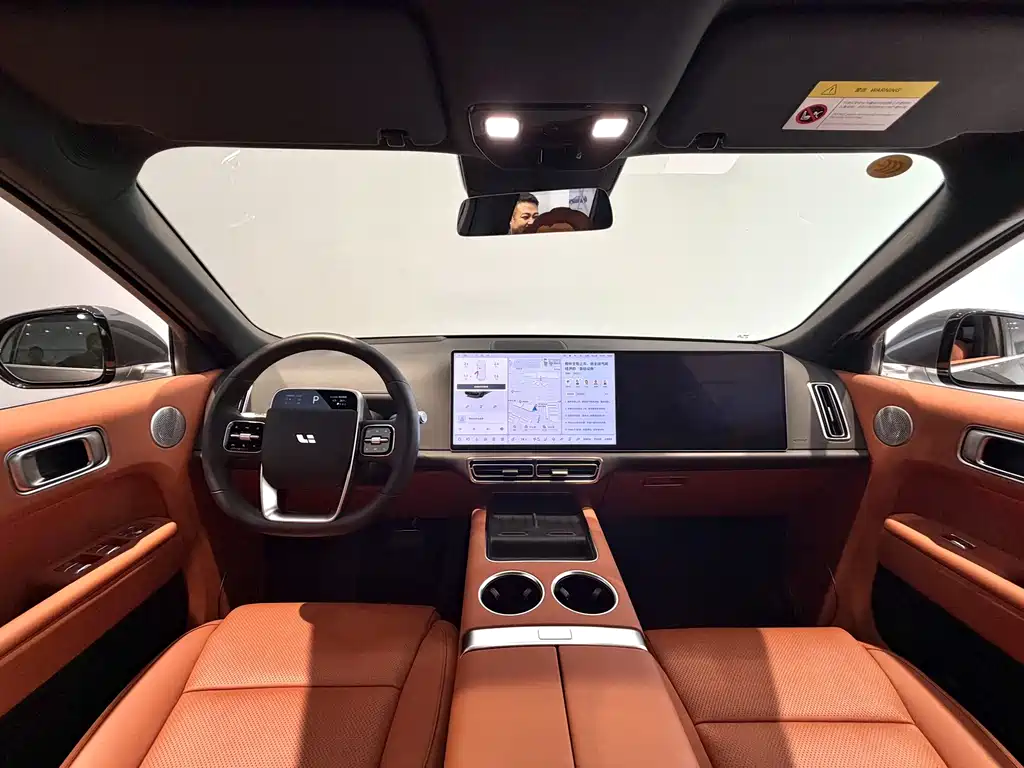 Li Auto Li L9 — фото 13