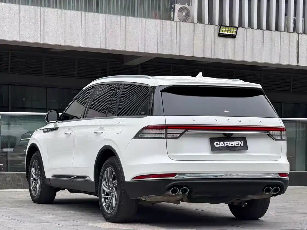Lincoln Aviator — фото 7