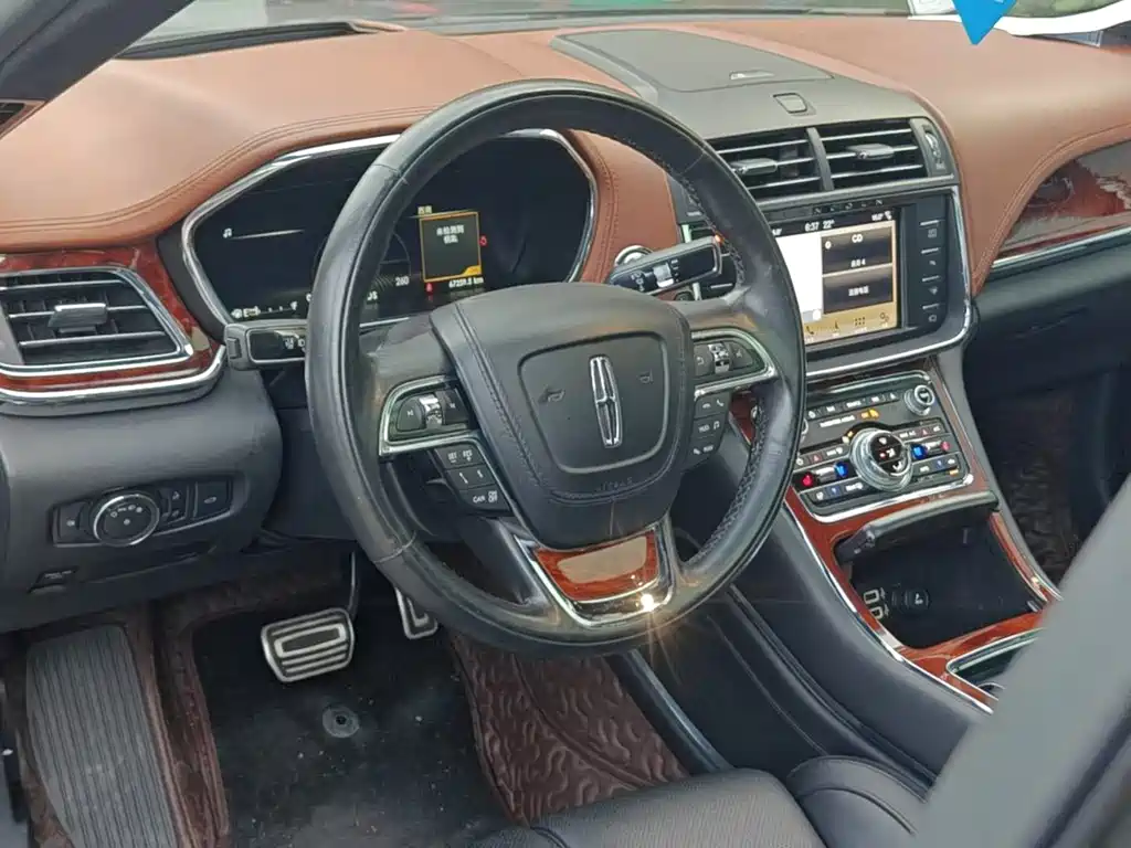 Lincoln Continental — фото 10