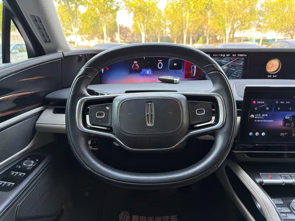 Lincoln Nautilus — фото 14