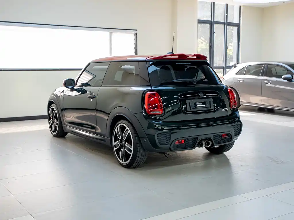 MINI Mini JCW — фото 20