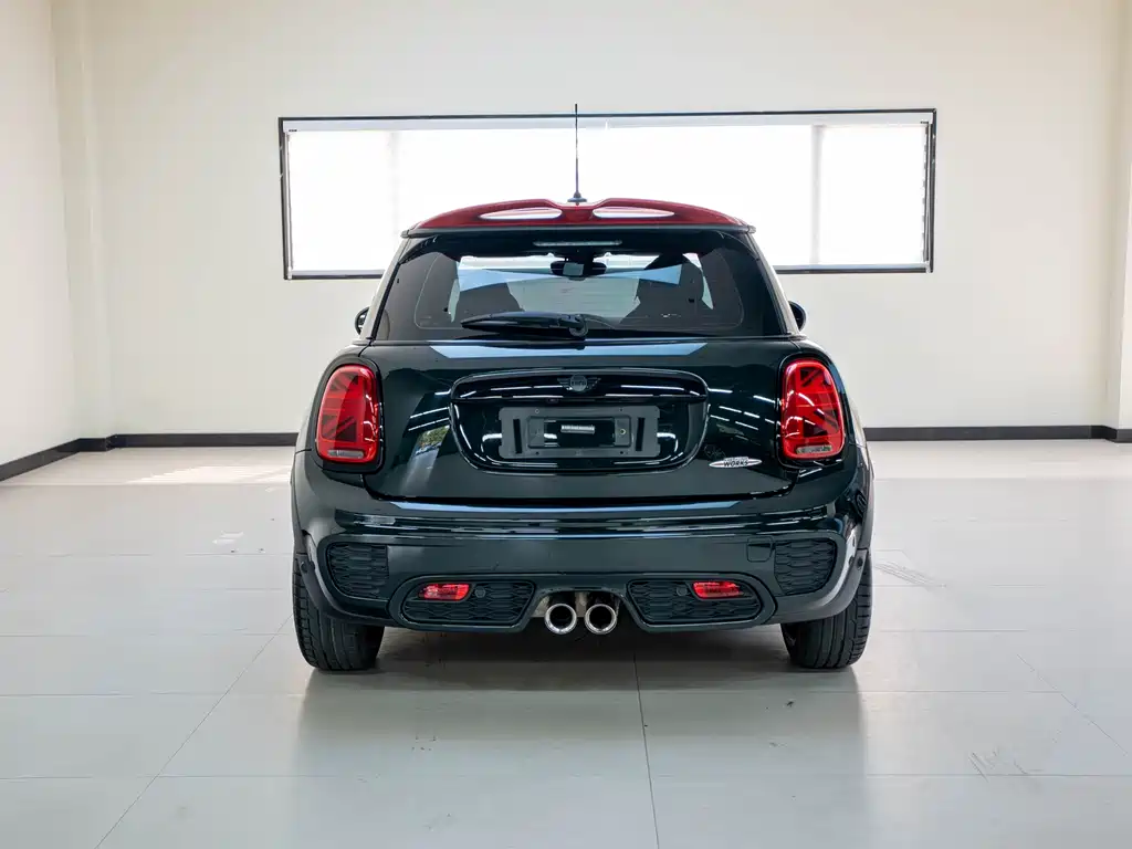MINI Mini JCW — фото 4
