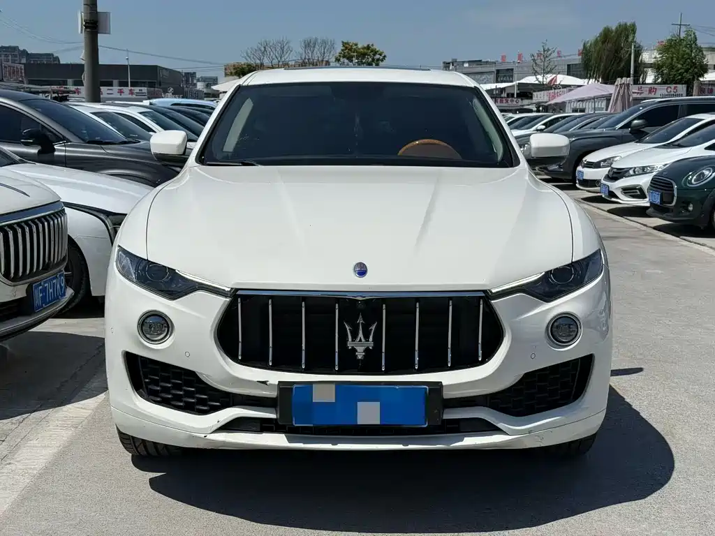 Maserati Levante — фото 2