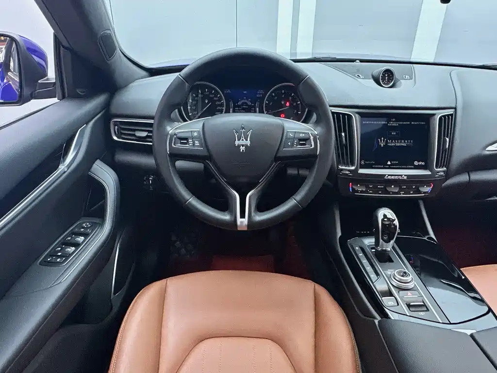 Maserati Levante — фото 5