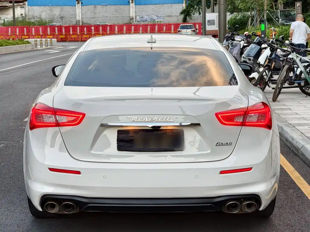 Maserati Ghibli — фото 8